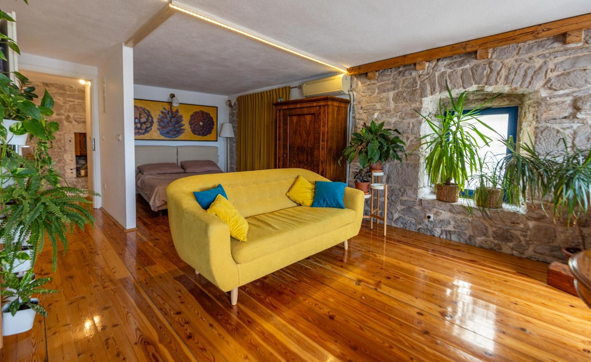 Old House Apartment โวดีเซ ภายนอก รูปภาพ