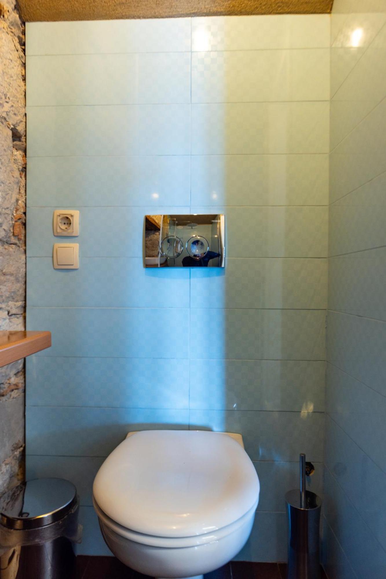Old House Apartment โวดีเซ ภายนอก รูปภาพ
