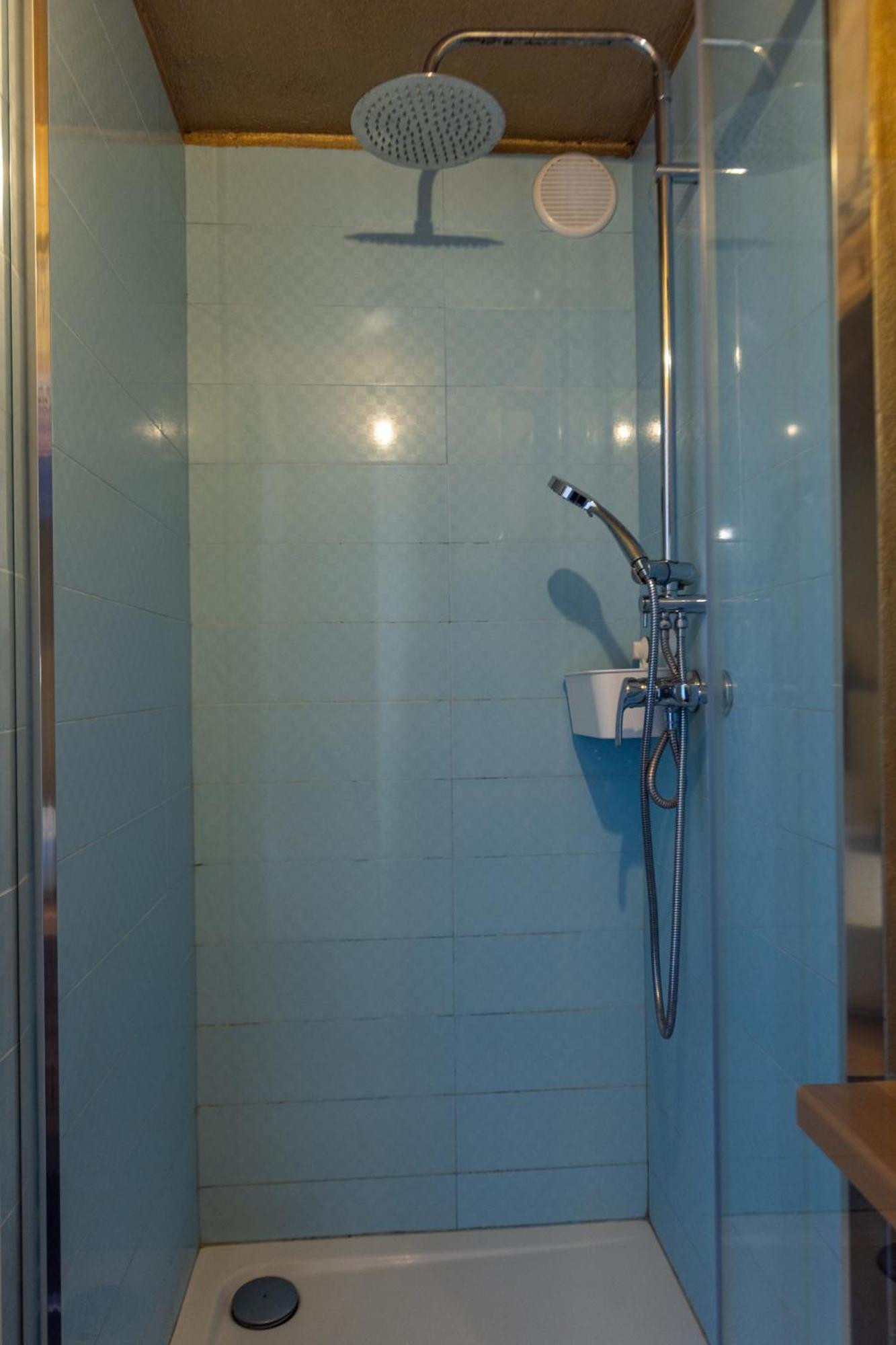 Old House Apartment โวดีเซ ภายนอก รูปภาพ